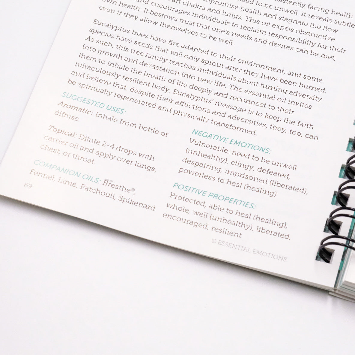 Essential emotions - Livre – 13ᵉ Édition – ENGLISH