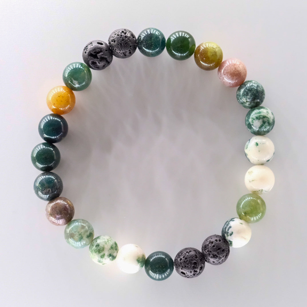 Bracelet diffuseur d'huiles essentielles modèle Sapin, fait main au Québec avec des pierres naturelles d'agate indienne, agate arbre et agate mousse, chez Essanzia.
