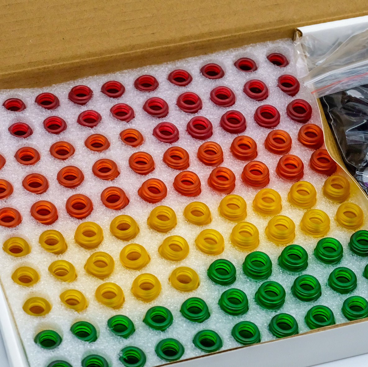 Bouteille échantillonnage - 4 couleurs différentes- 1ml