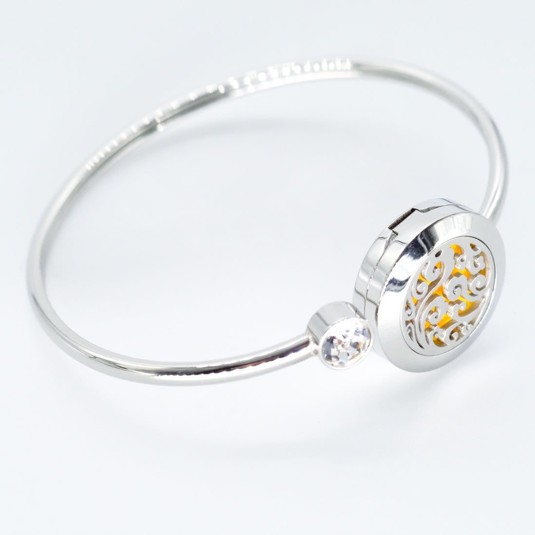 Essential oil diffuser bracelet in 316L stainless steel