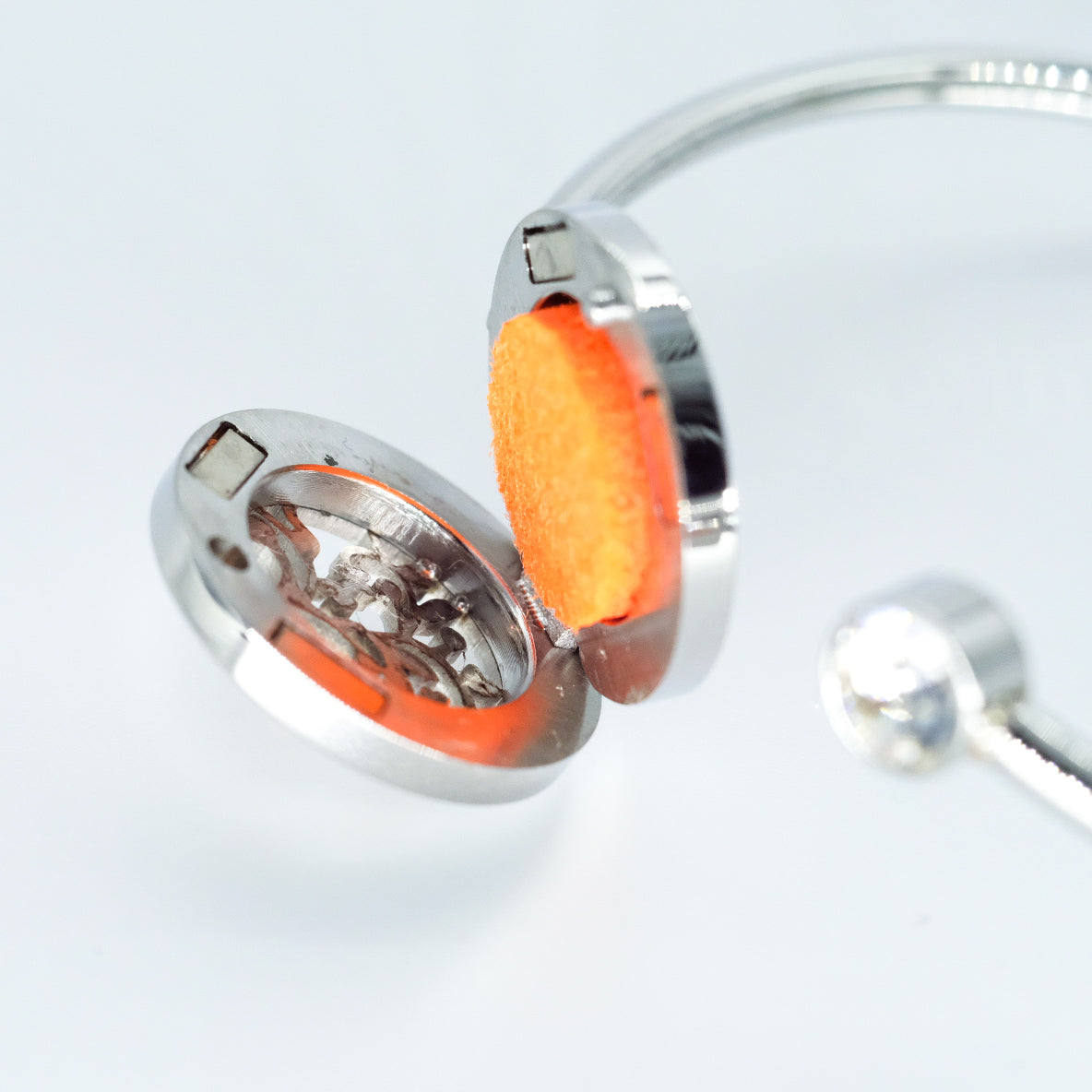 Essential oil diffuser bracelet in 316L stainless steel