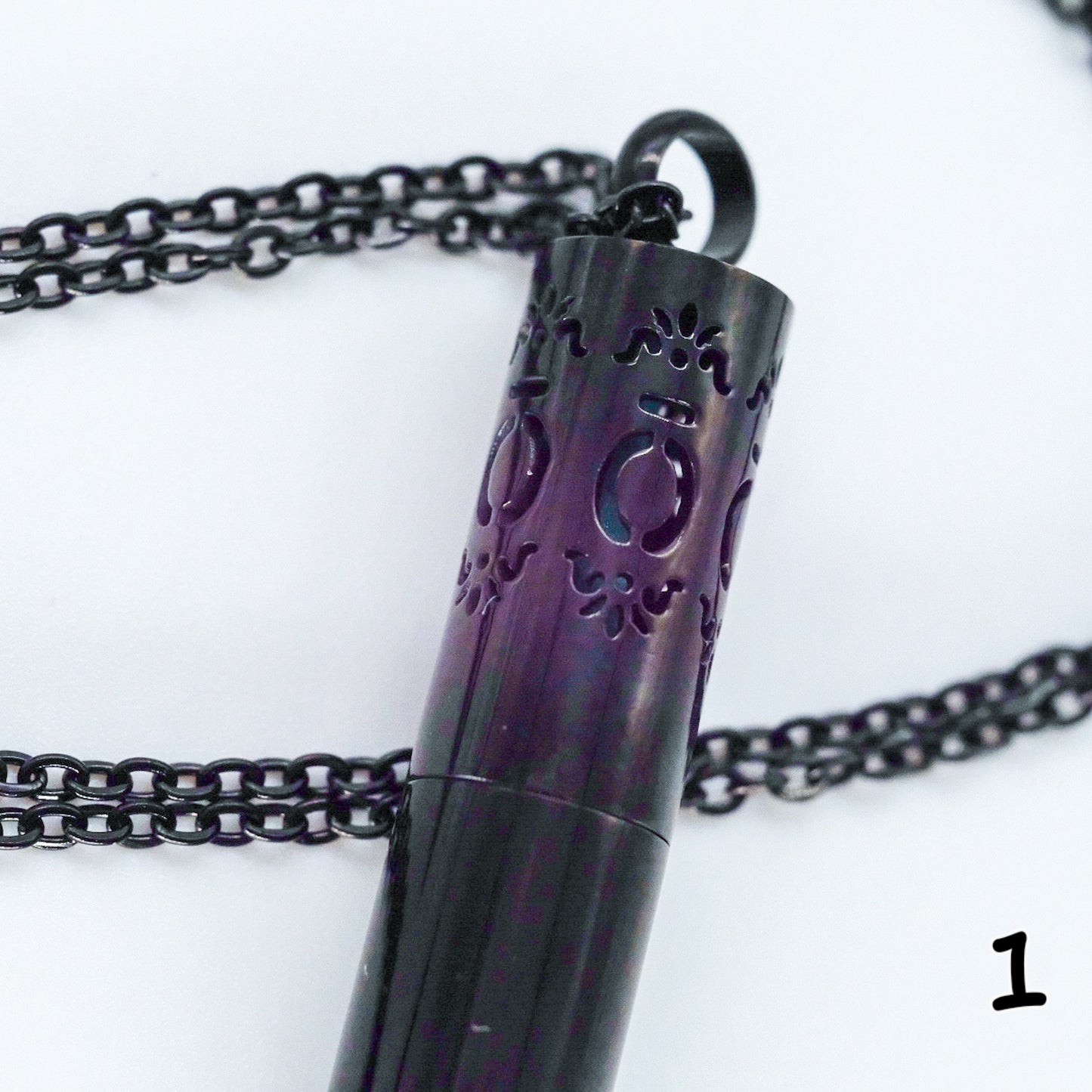 Collier d'aromathérapie cylindrique avec conteneur en acier inoxydable