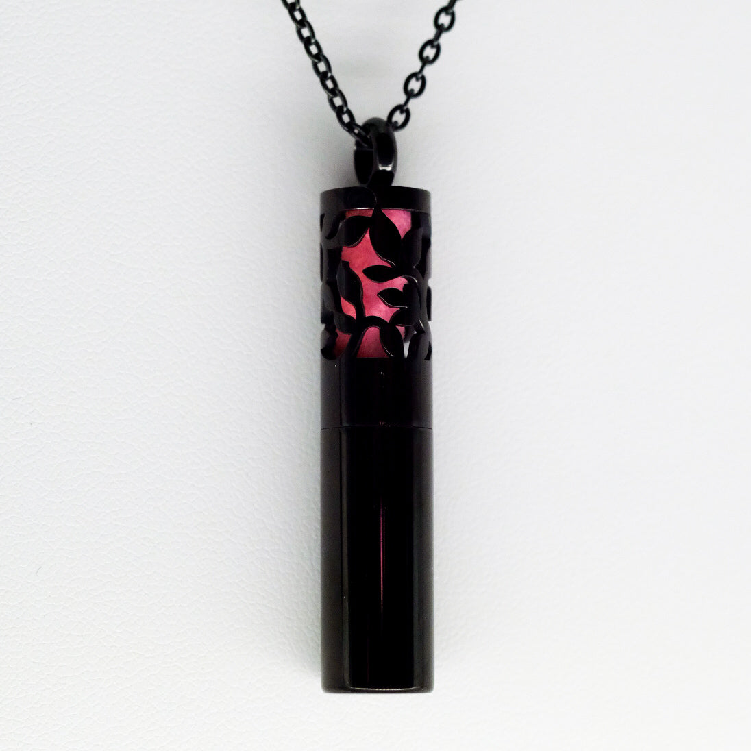 Collier d'aromathérapie cylindrique avec conteneur en acier inoxydable