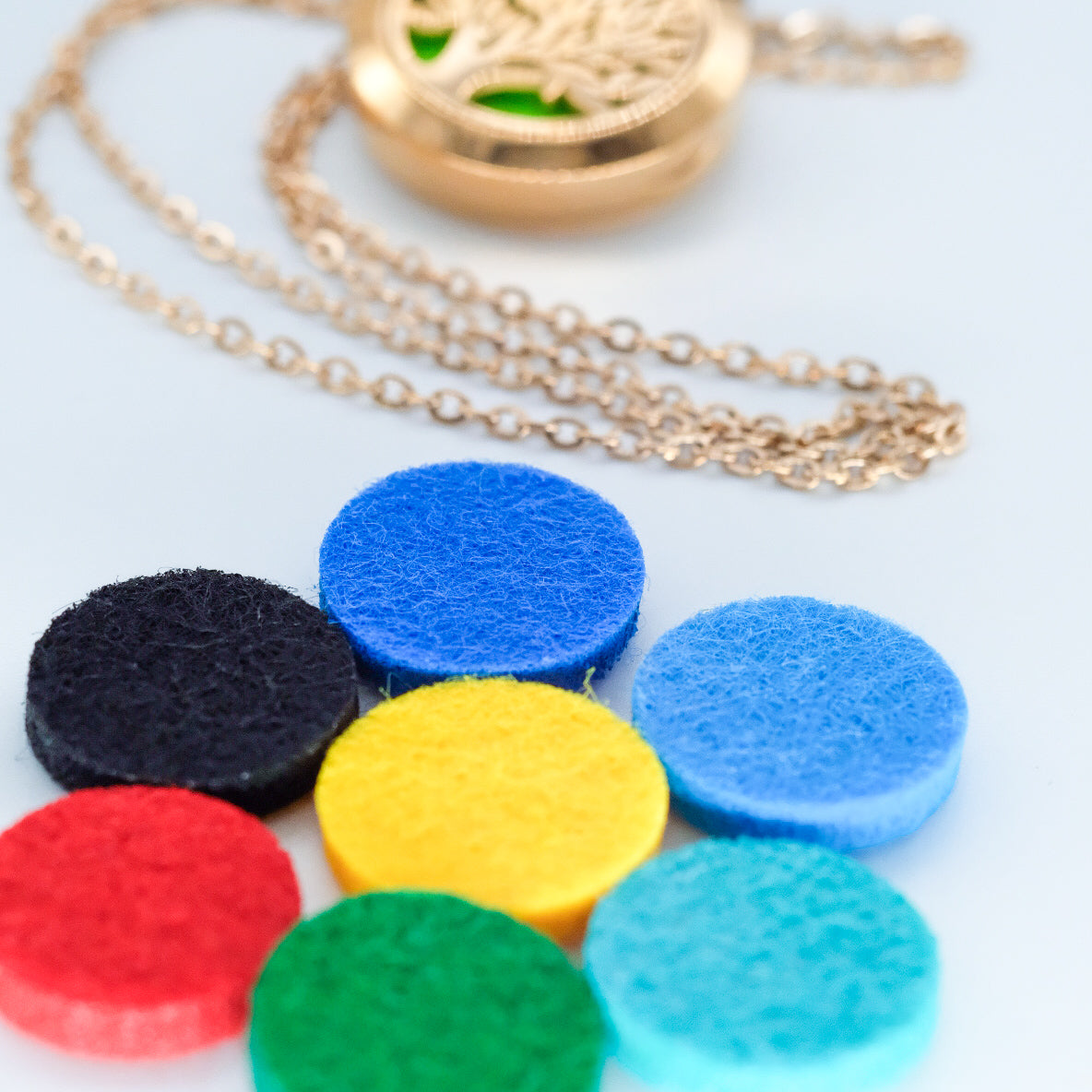 Collier d'aromathérapie rond en acier inoxydable