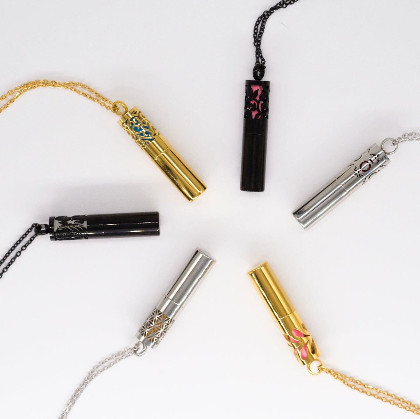 Collier d'aromathérapie cylindrique avec conteneur en acier inoxydable