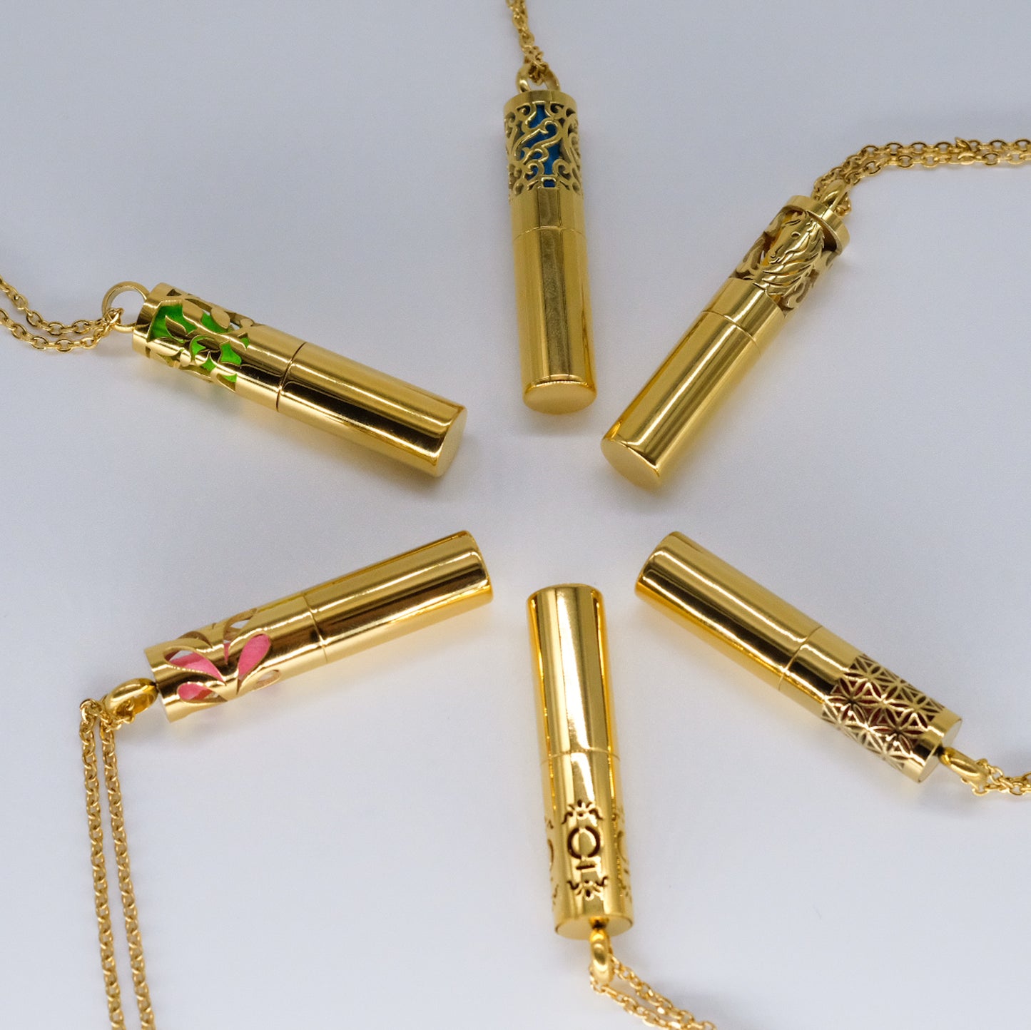 Collier d'aromathérapie cylindrique avec conteneur en acier inoxydable