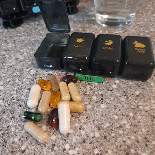 Space Saver Weekly Vertical Pill Box