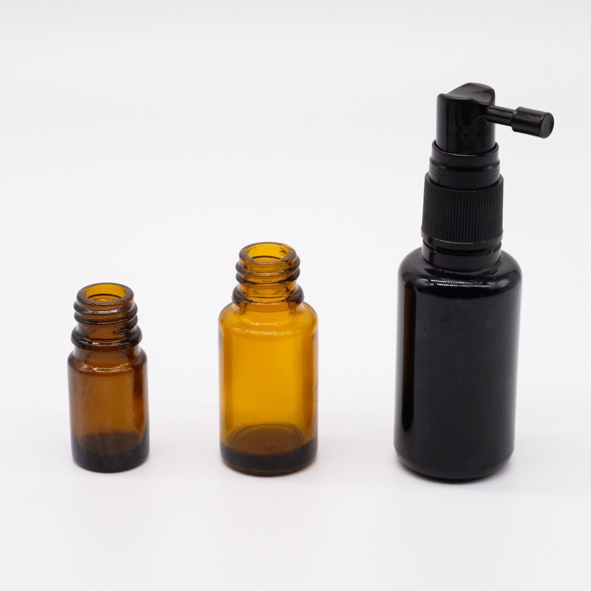 Présentation des formats de bouteilles d’huiles essentielles compatibles avec le bouchon vaporisateur.