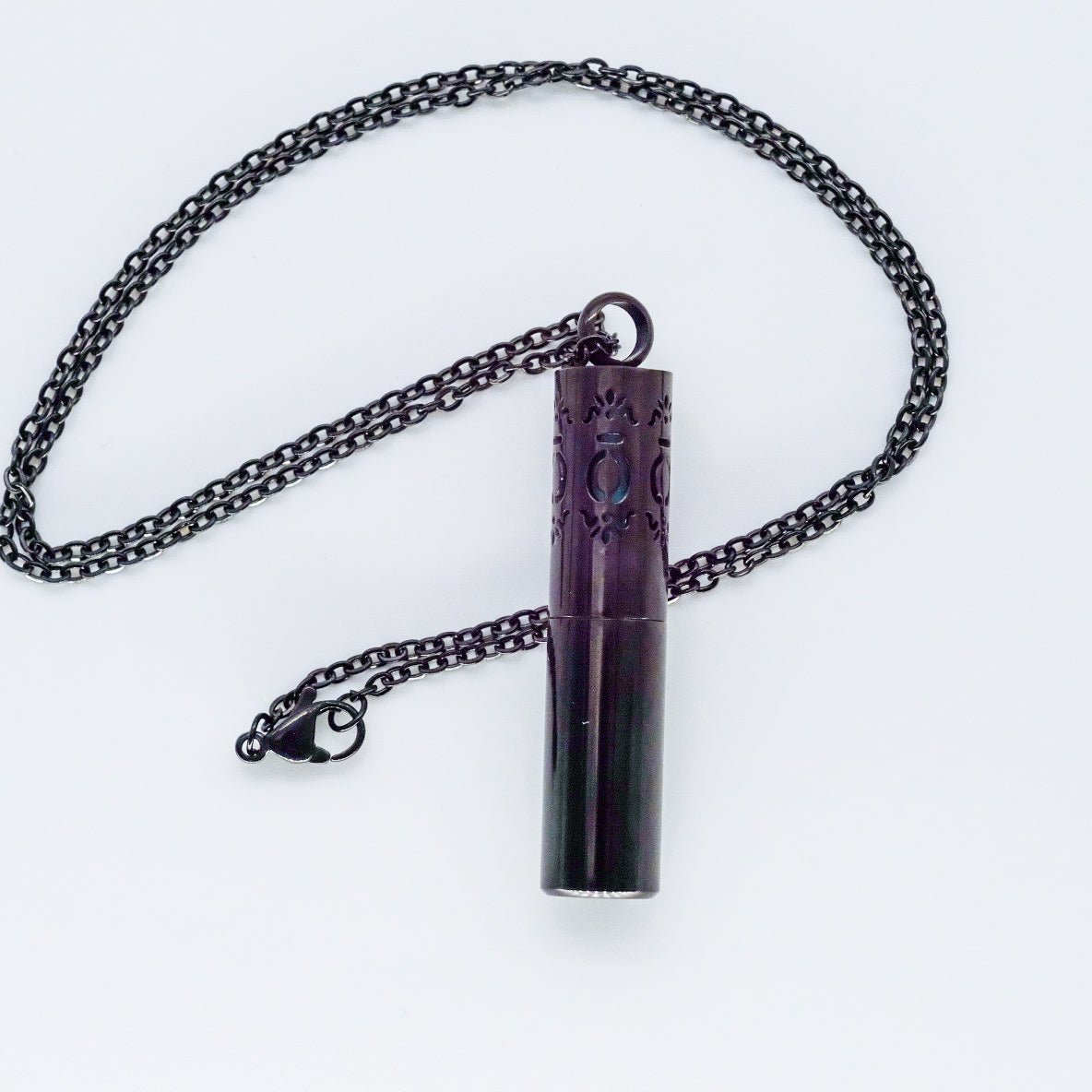Cylindrical Aromatherapy Necklace with Stainless Steel Container 