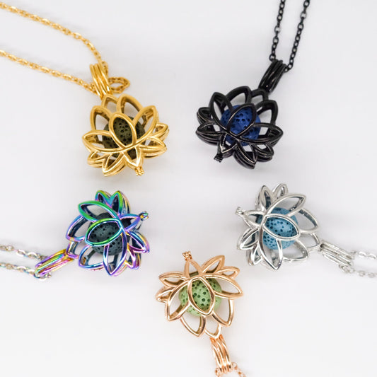 Collier d'aromathérapie fleur de lotus en acier inoxydable