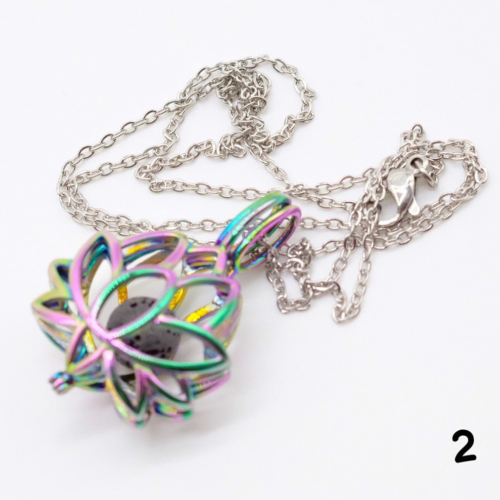 Collier d'aromathérapie fleur de lotus en acier inoxydable