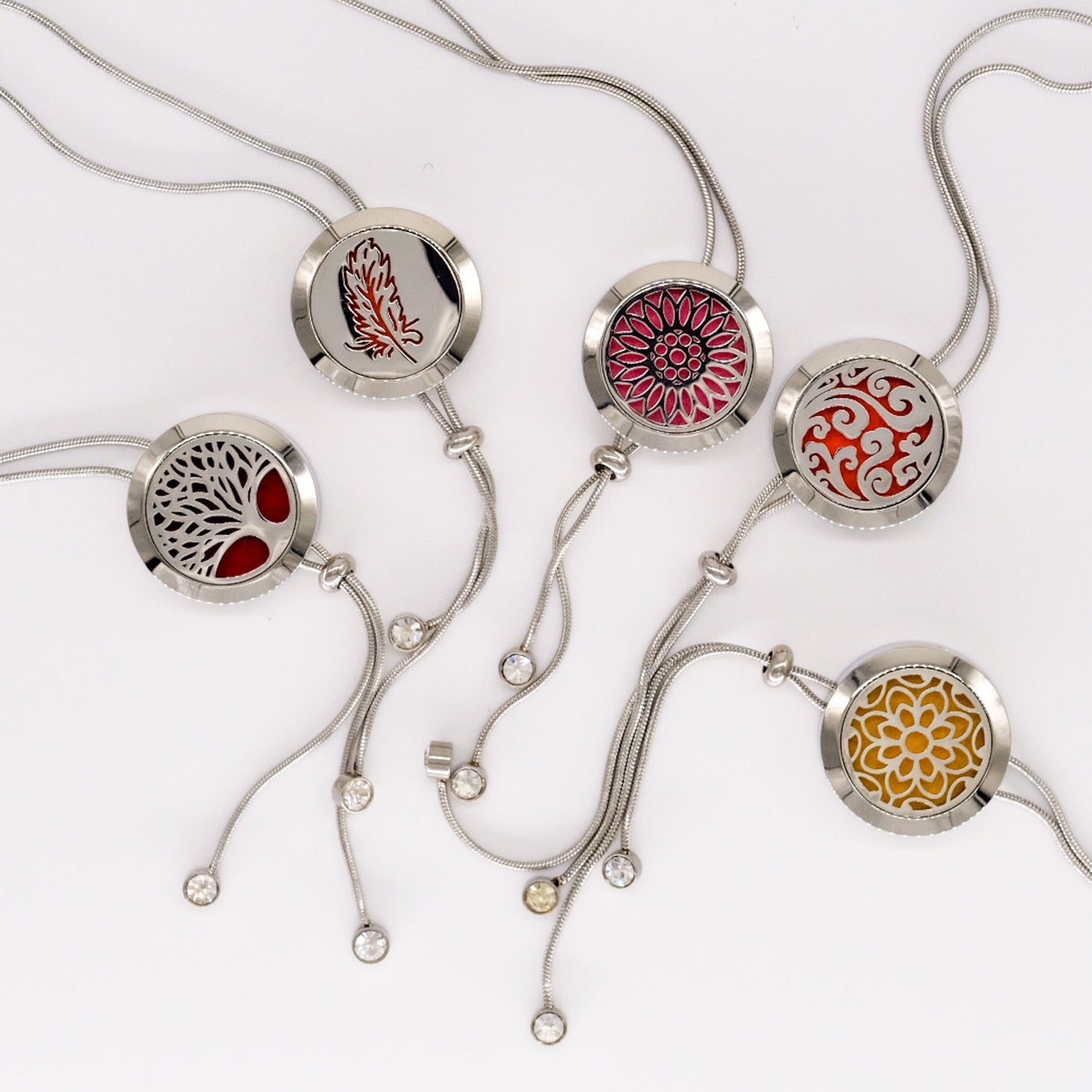 Collier d'aromathérapie rond en acier inoxydable avec une chaîne longue