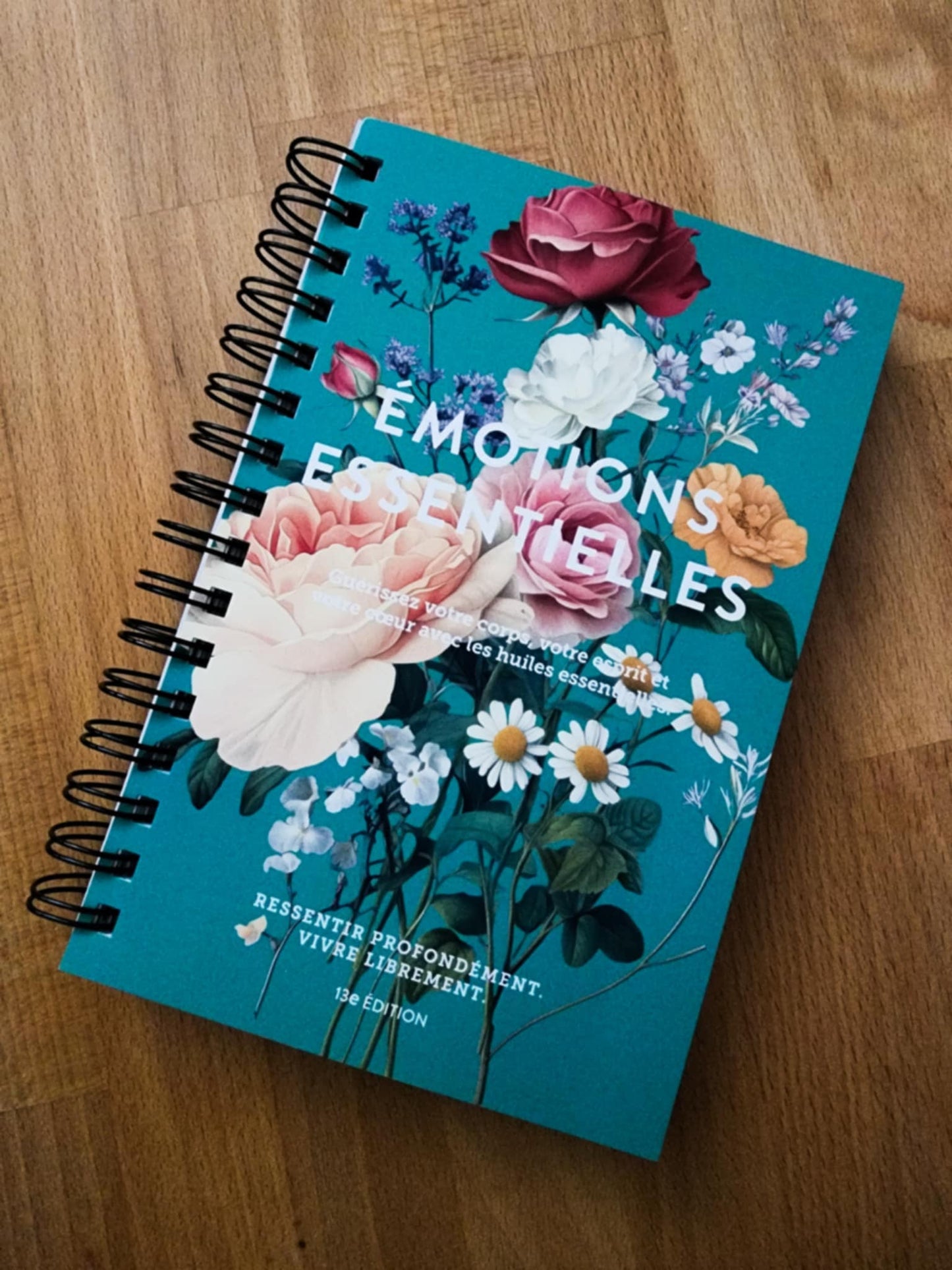 Livre Émotions Essentielles - 13e édition - Français